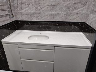 Столешница для ванной из искусственного камня Hi-Macs M606 Aurora Bianco
